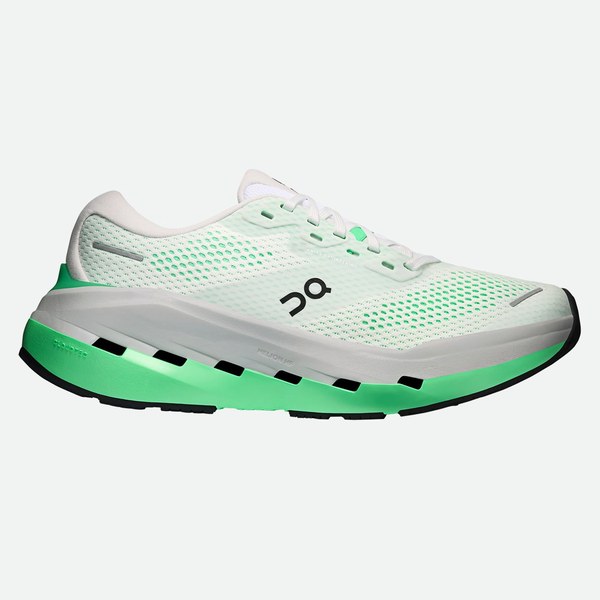 On Cloudrunner 3 Max donna